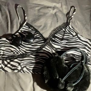 Vintage old navy purse + zebra SHEIN crop top + sunglasses bundle 🖤🤍🦓